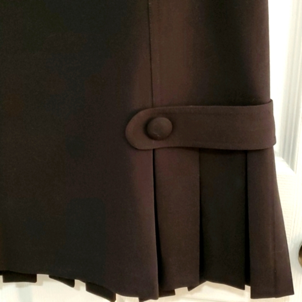 EUC NYGARD COLLECTION BLACK PLEATED DETAIL MID LENGTH SKIRT SIZE 6 - Picture 2 of 7